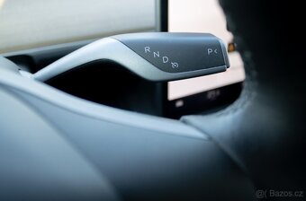 Tesla Model Y Long Range AWD 2022 - 14