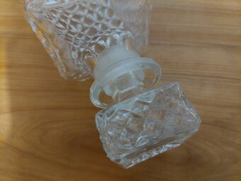 Retro stará sklenice či karafa na whisky, whiskey, koňak rum - 14