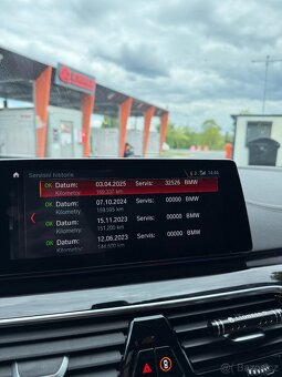 BMW 540i X-drive 250KW M-Paket CZ - 14