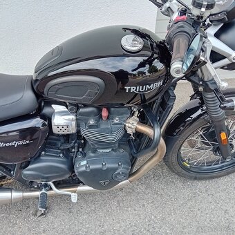 Triumph Street Twin 900 - 14