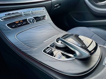 Mercedes E 220 d 4M K LED 2xEl.sed 360° CZ 1.majitel - 14