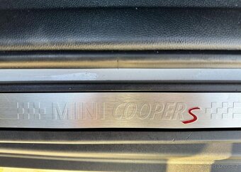 Mini Countryman COUNTRYMAN S ALL4 2.0 BENZIN benzín manuál - 14