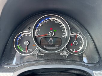 VW e-Up - 14