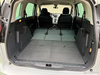 Peugeot 5008, 2010, 1,6HDi 80kW, ČR, Premium - 14