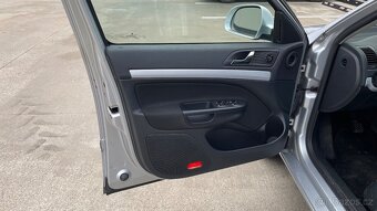 ŠKODA OCTAVIA 1.6TDI CLIMATRONIC - 14