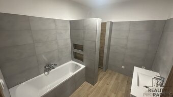 Prodej rodinného domu v obci Kravsko za 8 990 000 Kč. Cena z - 14