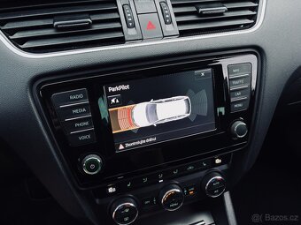 ŠKODA OCTAVIA COMBI III 2.0TDI 110KW JOY 2016, BIXENON - 14