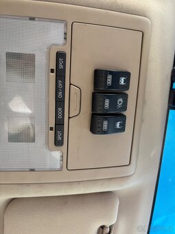 Toyota Land Cruiser 200 V8 4.5 D4D - 14