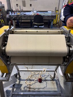 Stroj na rohlíky Rollomat R1 - 14