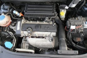 Škoda Fabia 2. 1.4i 16V/63kW, r. 4/2011, Servisní kniha - 14