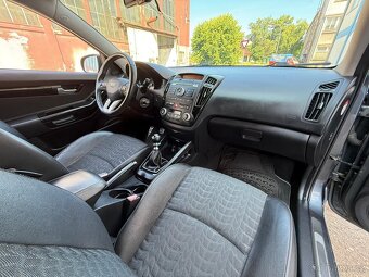 Kia Pro Ceed 1.6 CRDI, Facelift, Klima,Serviska. - 14