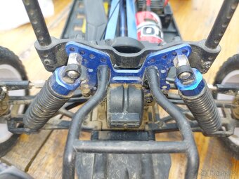 RC auto 1:10 - 14
