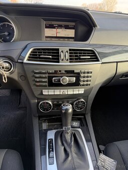 Mercedes-Benz W204 Facelift C180 CDI - 14