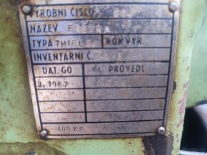 Odvalovací frézka na ozubení. - 14