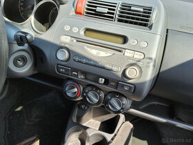 Honda Jazz 2004 1,2i-DSI 57kW JEZDI, DILY z AUTA - 14