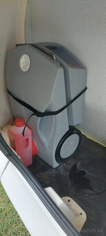 karavan hobby 460 ufe 2005/Mover /Předstan /Baterie - 14