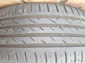 Nissan orig.Alu kola s letními pneu 205/60R16 - 14