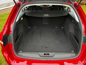 Peugeot 308SW 1.2i 96Kw naj 109Tkm Nové v ČR - 14