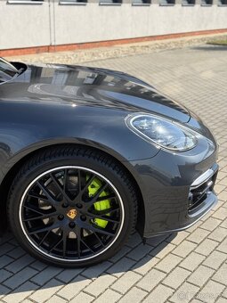 Porsche Panamera 4 E-Hybrid - 14