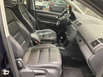 Volkswagen Touran III 2.0 Tdi 103 KW 4/2013 215 tkm BI-XENON - 14