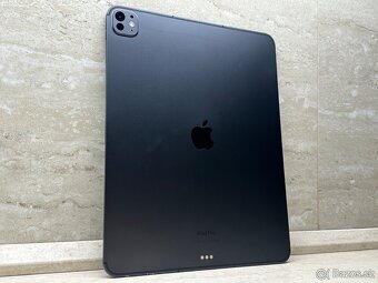 iPad Pro 13 256GB Wi-Fi + Cellular Space Black, 100% batéria - 14