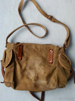 Retro batohy a chlebníky - 14