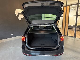 VW PASSAT VARIANT B8 2.0TDI 110KW HIGHLINE LED NAVI ROZVODY - 14