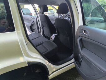 ŠKODA YETI 1,4 TSi  Ambition-XENONY - 14