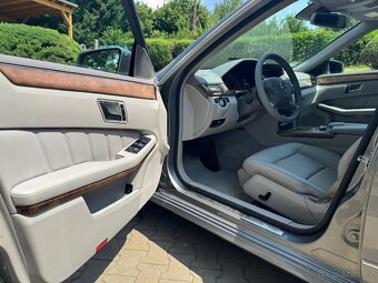 Mercedes-Benz E 250 CGI, benzín 150 kW, 7místná verze - 14