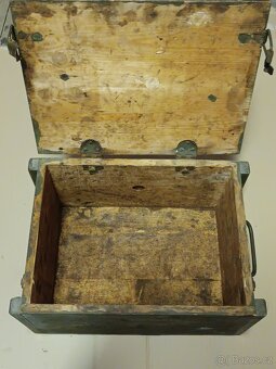 Staré vojenské bedny od nábojů - 14