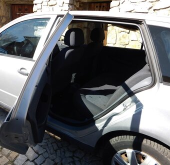 Škoda Fabia kombi 1.4i 16V,55kW - 14