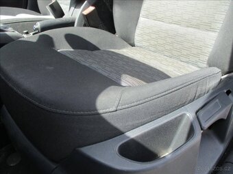 ŠKODA OCTAVIA COMBI 1,4TSi 90kw Tažné Klima 2009 - 14