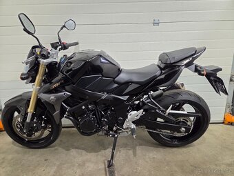 Suzuki GSR 750 - TOP - 6tis km - 14