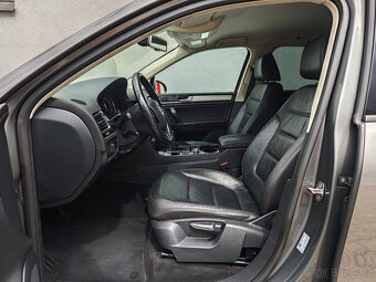 Volkswagen Touareg 3.0TDi V6 4x4 Xenon 360°Kamera - 14