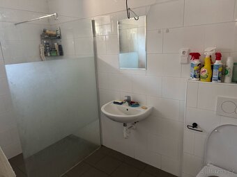 Rodiny dům ( ubytovna ) - 14