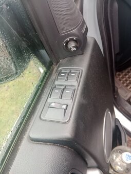 Prodám Land Rover Discovery 3 - 14
