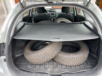 KIa Ceed 1,6 GRDi 100kW - 14