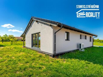 Rodinný dům 4+kk, Holešovice u Chroustovic - 14