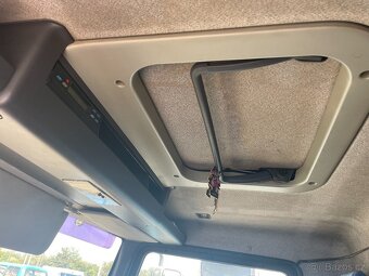 MAN TGL 12.210 plachta s hydraulickým čelem 4x2 - 14