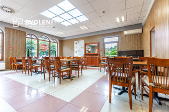 Pronájem vybavené restaurace s terasou - 14