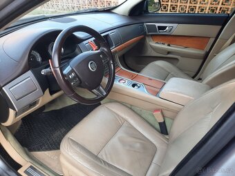 Jaguar XF 3.0 D - 14