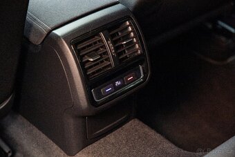 VW Passat Variant 2.0 TDI - 110KW - DSG - 14