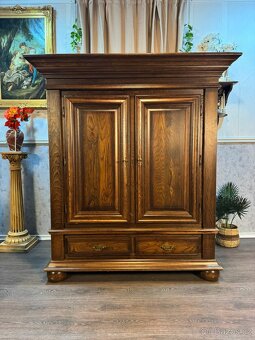 Masivní skříň (141013) - 14