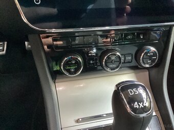 Škoda Superb L&k full 140 kw 2020 4x4 - 14