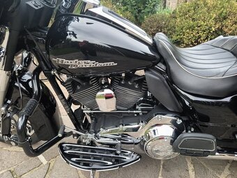 Harley Davidson Electra Glide - 14
