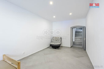 Prodej rodinného domu, 640 m², Vrutice - 14