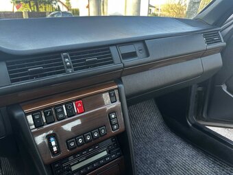 Mercedes-Benz 300CE W124 - 14