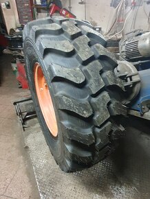 Pneu Alliance 335 / 80 R18  (12,5  / 80 R18) - 14