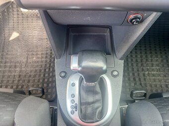 VW Touran, 2.0TDI, DSG, ALU, tažné - 14