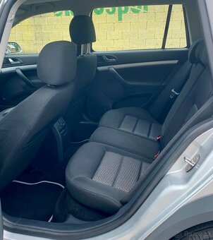 Škoda Octavia SCOUT 2.0 TDI 4X4 103KW COMBI ELEGANCE - 14